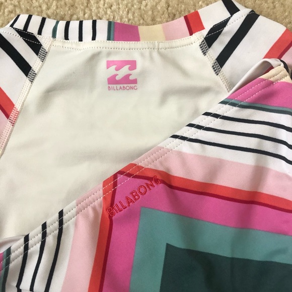 Billabong Rashguard Bikini Set - Picture 8 of 8